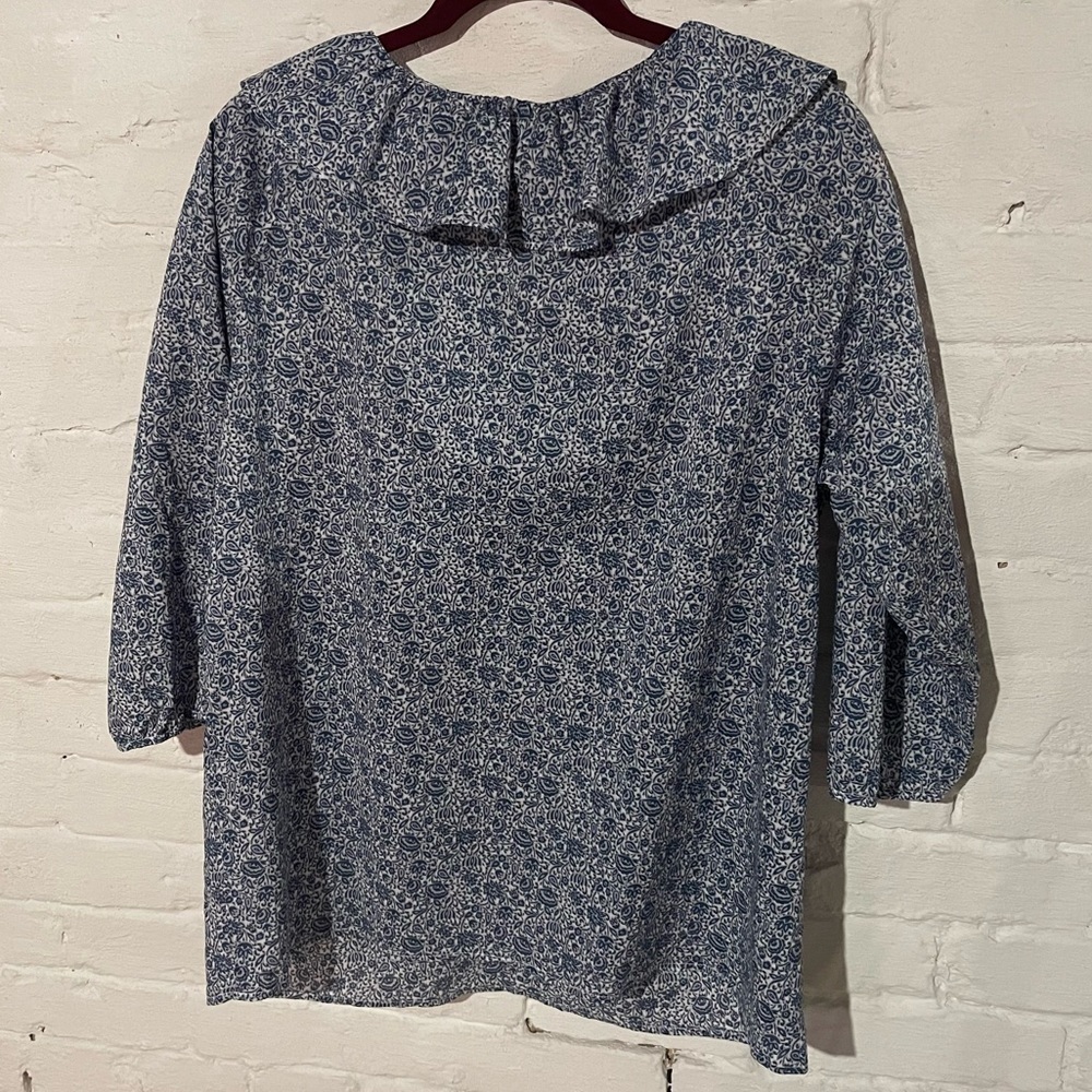 Women’s Flower-print Top L - Picture 2 of 5